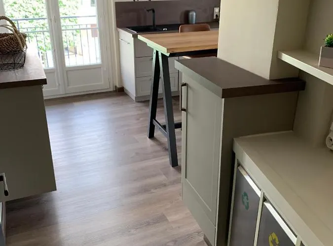 Au Coeur De 83 M2 Et Vue Sur La Basilique